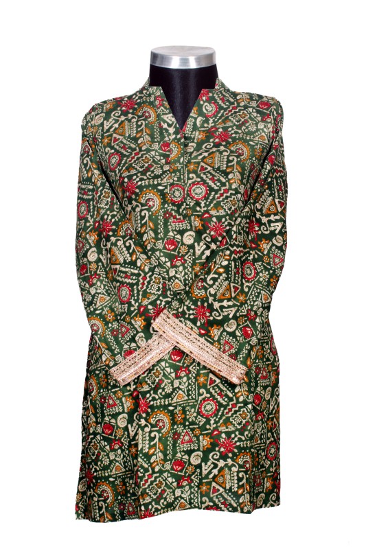  Women Tops ( Pocket Edition Kurti) 