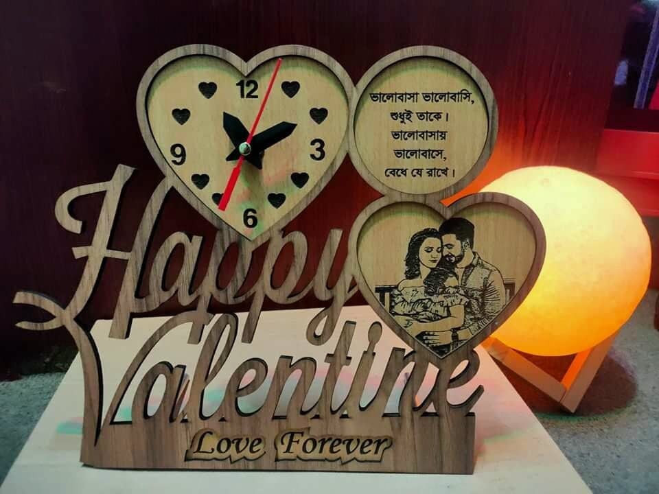 Customize Wooden Unique Design Valentine Heart Love Clock